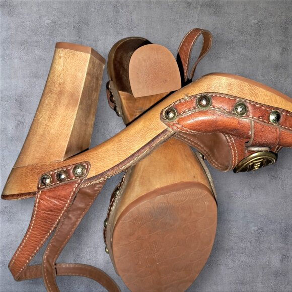 Old School Vintage Coach Size 10 Wooden Heel Strap Platforms in British Tan - Picture 3 of 14